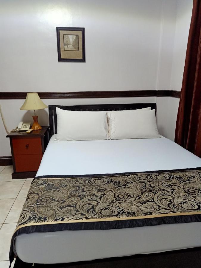 The Gabriella Bed And Breakfast Tagbilaran City Bagian luar foto