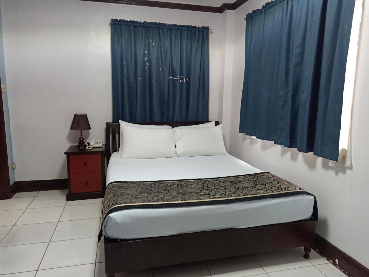 The Gabriella Bed And Breakfast Tagbilaran City Bagian luar foto