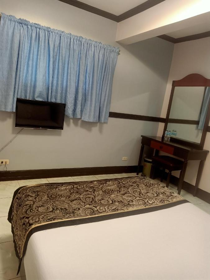 The Gabriella Bed And Breakfast Tagbilaran City Bagian luar foto